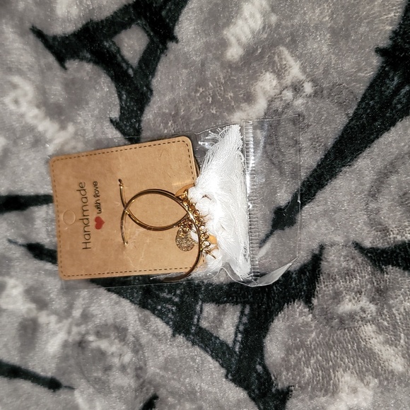 Earrings - Picture 6 of 6